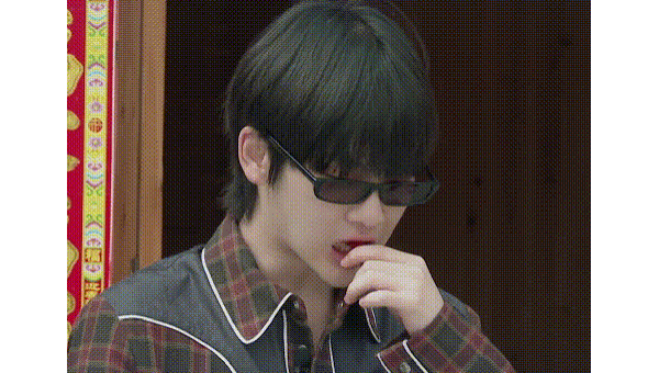 深入评测豆包 AI 在数据分析上的实力智研卡密分销 | 创作者分成平台 | 商业全案定制 | 域名交易平台 | 运营方案 | 积分兑换系统 | 知识付费社群智研新知品牌官方网站站